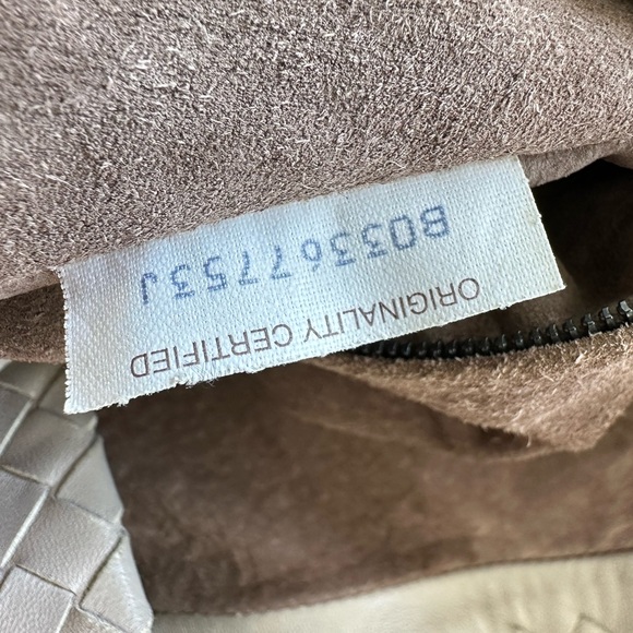 Bottega Veneta Intrecciato Women Tote Bag in Light Grey Authentic - Picture 10 of 16